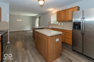 10686 Trailwood Drive, Fishers - 13