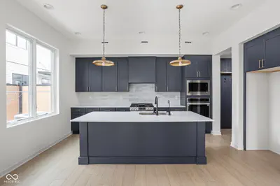 1677 Axle Way, Westfield - 5
