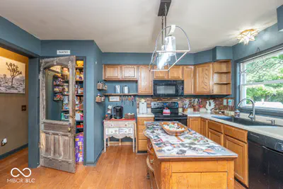 7334 Reformatory Road, Fortville - 5