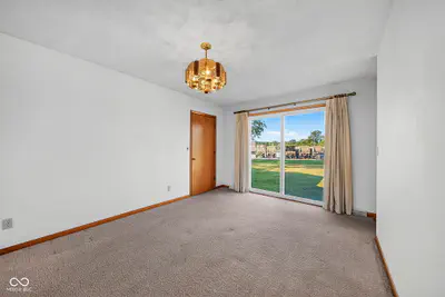 910 W Walnut, Rockville - 15