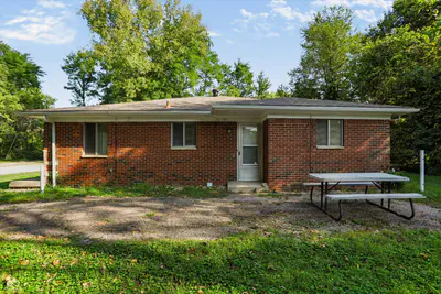 1612 Willis Drive, Bloomington - 24