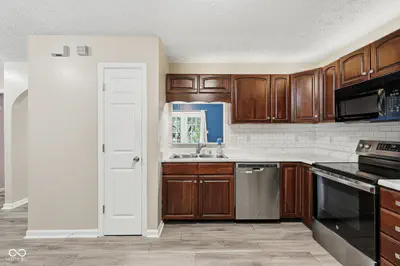 933 Atmore Court, Indianapolis - 10