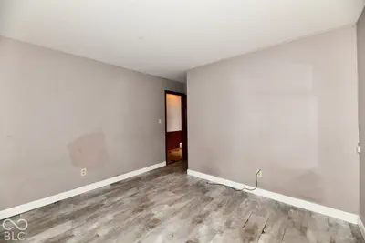 1610 Yazoo Drive, Beech Grove - 23