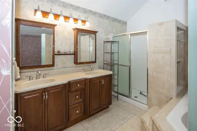 3057 Sugar Maple Court, Carmel - 18