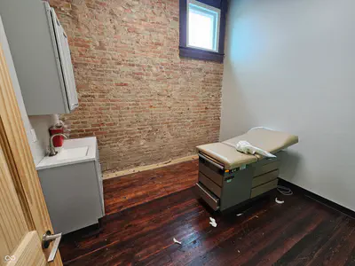 102 Main Street, Kirklin - 7