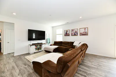 678 Blackrock Drive, Pendleton - 13