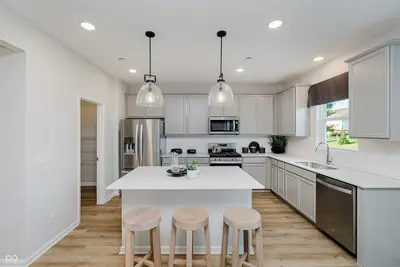 5841 Haverhill Drive, Whitestown - 4