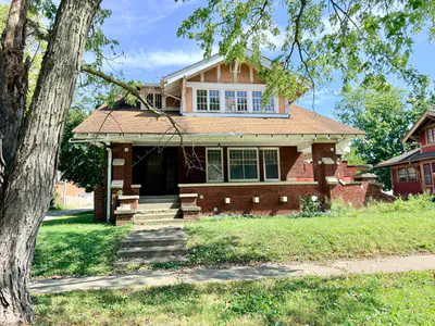 229 Walnut Street, Ladoga
