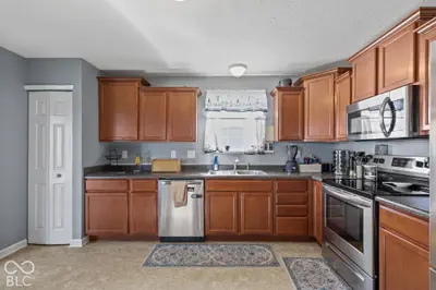 8625 S Tibbs Avenue, Indianapolis - 11