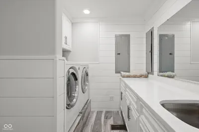 7800 Lakewood Drive, Unionville - 43
