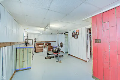 73 3rd Avenue, Beech Grove - 23