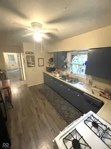 501 Chestnut, Seymour - 14