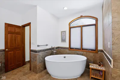 7511 Poplar Point Drive, Trafalgar - 38
