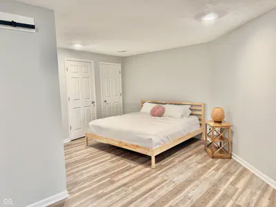 50 Woodlawn Village, Mitchell - 20