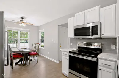 2053 Acorn Boulevard, Franklin - 12