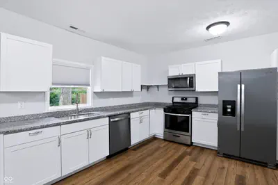 307 Wall Street, Advance - 55