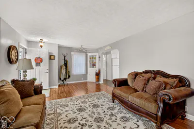 6205 300 S Road, New Palestine - 5