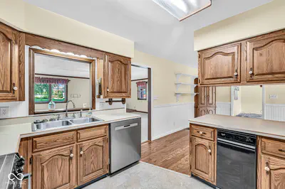 540 Delbrick Lane, Indianapolis - 10