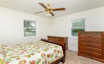 10997 Co Rd 800 N, Seymour - 55