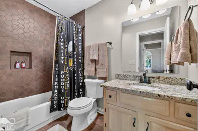 7251 River Glen Drive, Fishers - 28
