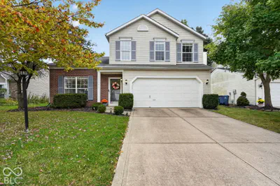 12161 Driftstone Drive, Fishers