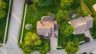 8302 Crystal Pointe Lane, Indianapolis - 4
