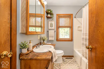 220 Cossell Drive, Indianapolis - 18
