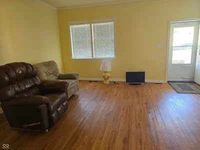 102-104 Walnut Street, Fairland - 13