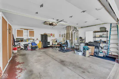 7441 Camby Road, Camby - 33
