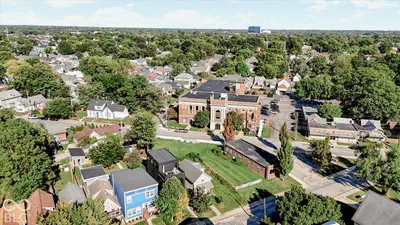 1064 Hosbrook, Indianapolis - 45