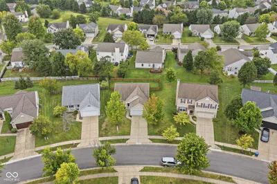 12174 Split Granite Drive, Fishers - 38