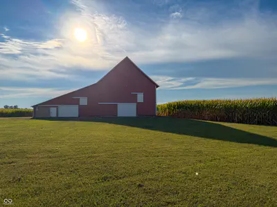 10449 W 300 S, Jamestown - 24