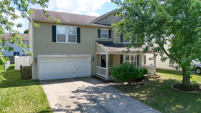10179 Holly Berry Circle, Fishers