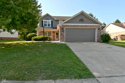 7349 Plantation Lane, Avon