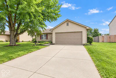 18084 Sanibel Circle, Westfield - 2