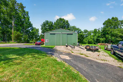 6876 W 300 S, Morgantown - 71
