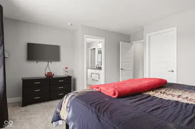 16225 Arndale Court, Fortville - 53