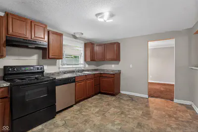 10335 Sheffield Court, Indianapolis - 7