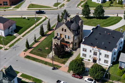 500 E Washington Street, Frankfort - 54