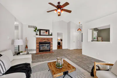 7675 Waterwood Drive, Indianapolis - 5