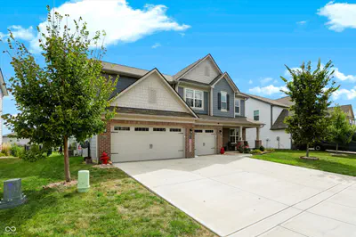 2447 Copperstone Drive, New Palestine - 39