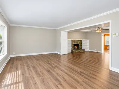 7053 Grosvenor Place, Indianapolis - 7