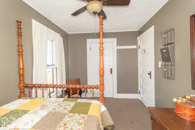 425 North, Greenfield - 40