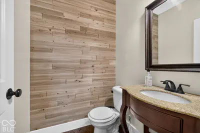11058 Stoneleigh Drive, Noblesville - 11