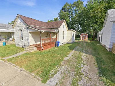 324 Locust Street, Shelbyville - 38