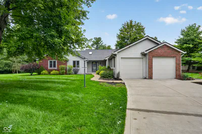 7990 Springwater Circle, Indianapolis