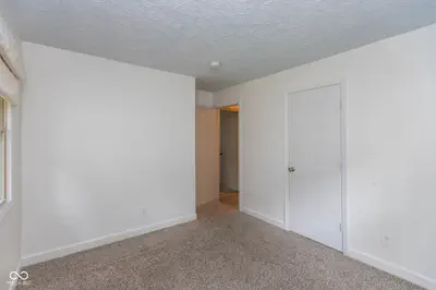 10045 Balfer Drive, Fortville - 21