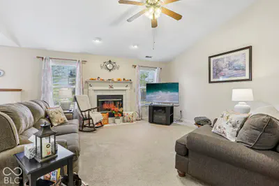 320 E Quail Wood Lane, Westfield - 6
