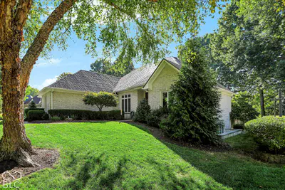 1055 Old Eagle Way, Greenwood - 15