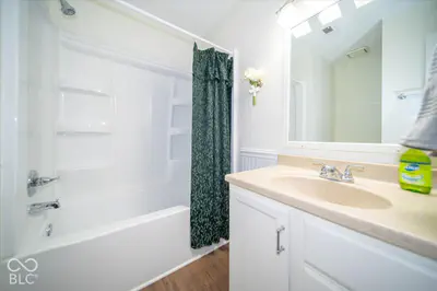 9119 Hardwood Court, Indianapolis - 19
